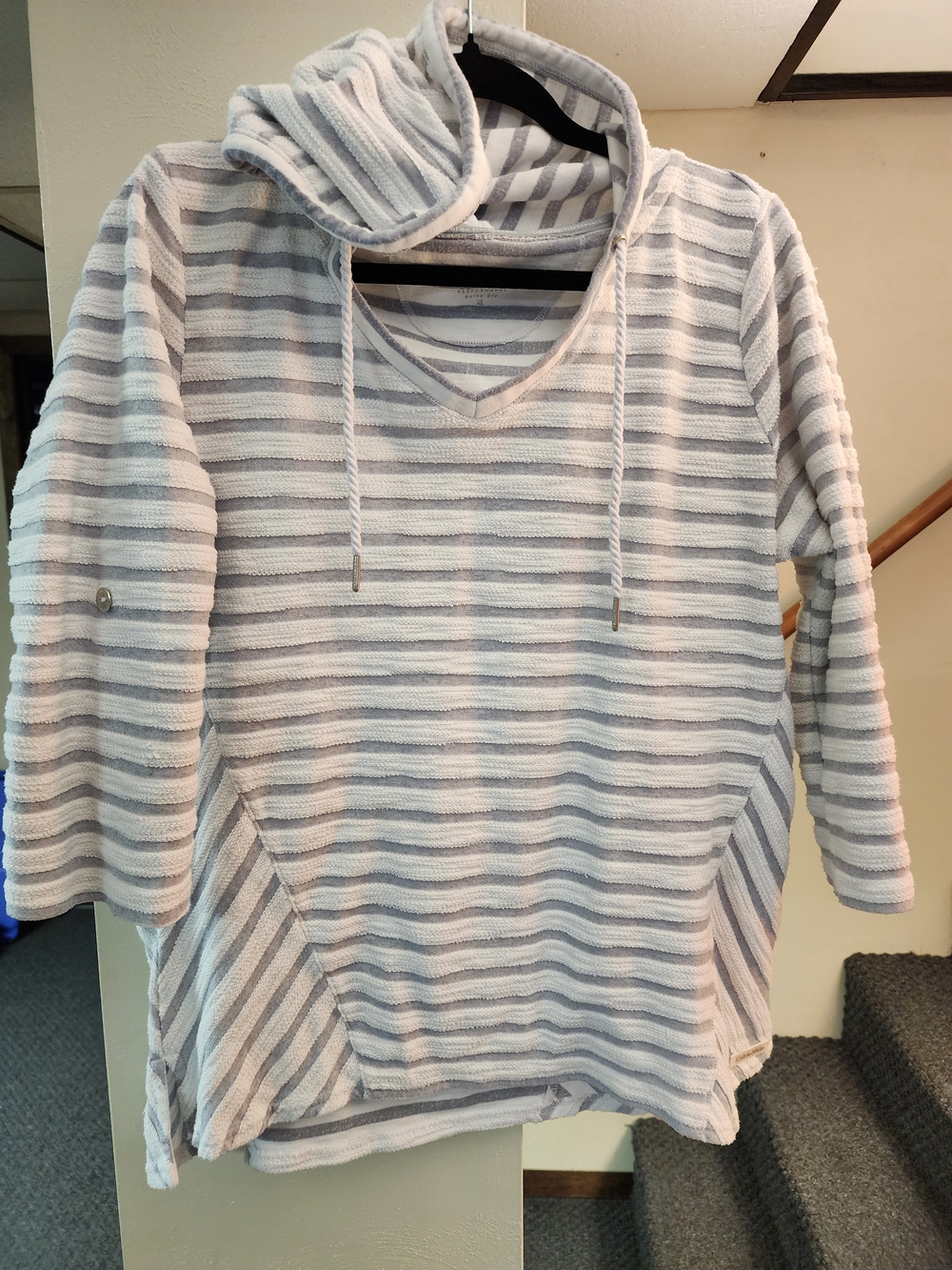 Calvin Klein Performance Striped V-Neck Hooded Sweater - Light Gray & Cream Xl